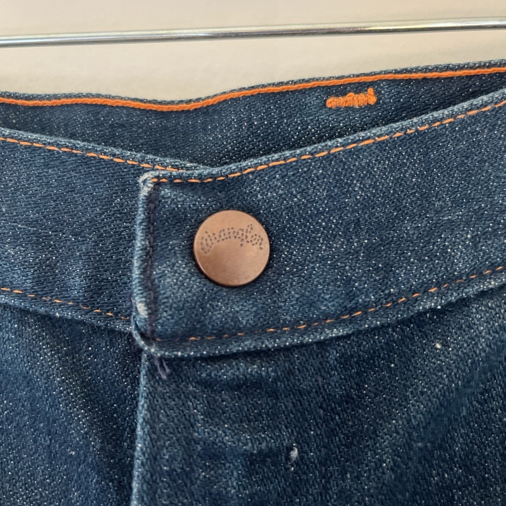 Vintage Wrangler Junior size 3, will fit a 23 could fit 24in waist
